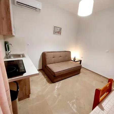 Anna's Apartments, 2 Διαμέρισμα Τολό